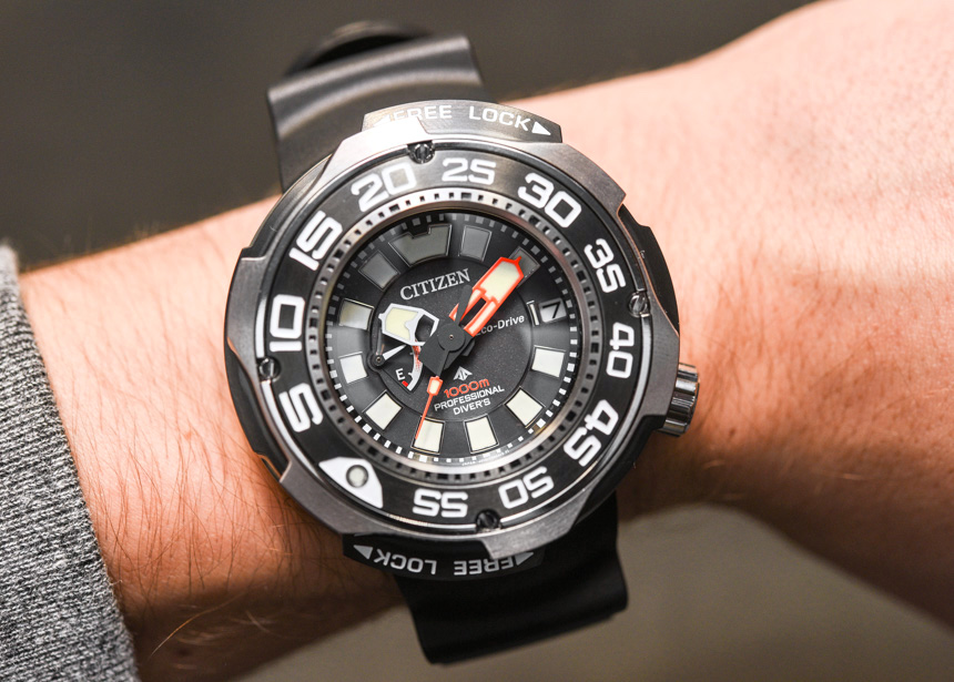 Citizen Eco-Drive Promaster Professional Diver 1000m Replica Watch Hands-On Hands-On 